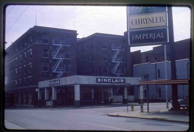 Sinclair Station, 1966
